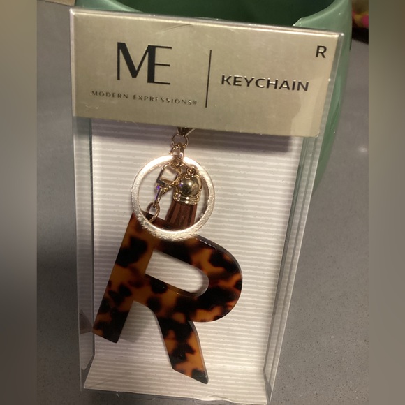 NWT Modern Expressions
Monogram Keychain, R - Picture 2 of 2